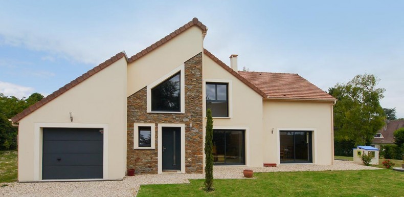 Maison style Île de France, contemporaine, asymetrique pierre parement  Yvelines Beynes